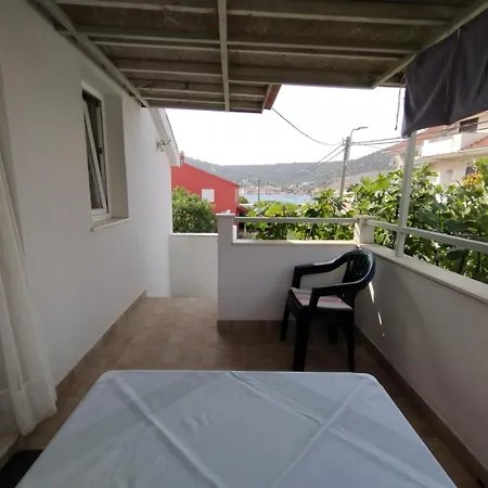 Apartamento In With Terrace, Air Condition, Wifi Vinišće