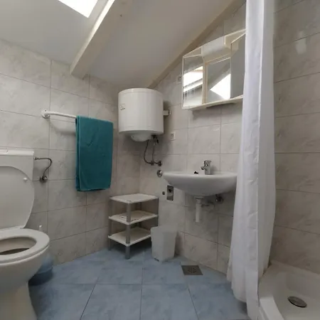 In With Terrace, Air Condition, Wifi *