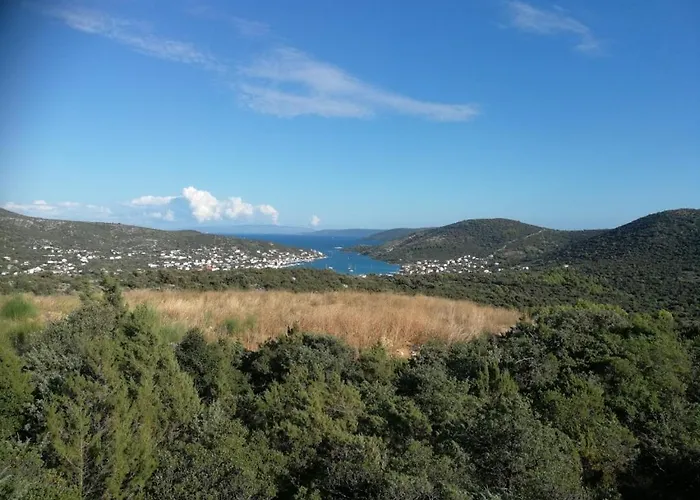 In With Terrace, Air Condition, Wifi Apartman