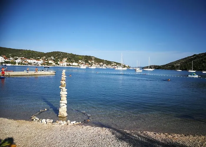 In With Terrace, Air Condition, Wifi * Vinišće