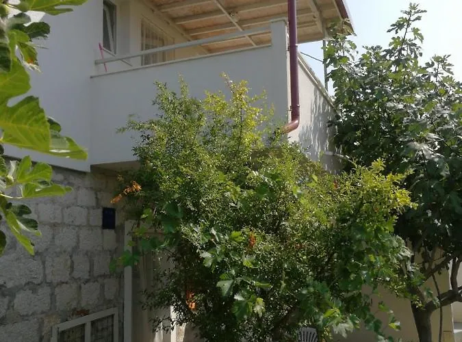 In With Terrace, Air Condition, Wifi *