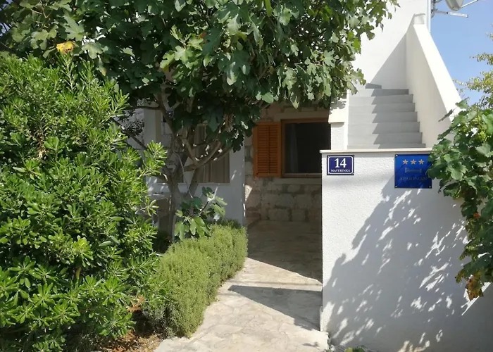 In With Terrace, Air Condition, Wifi