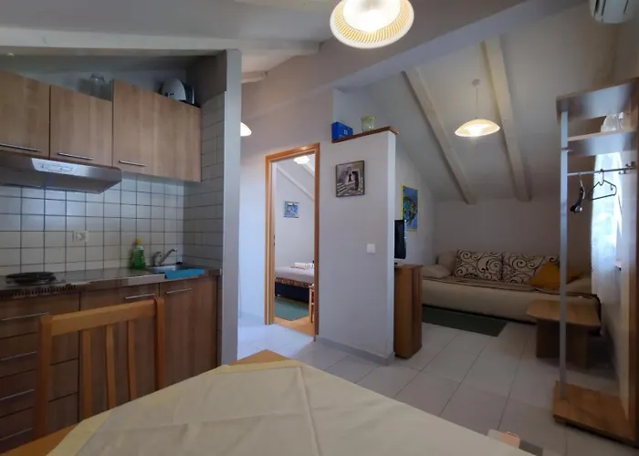 In With Terrace, Air Condition, Wifi *